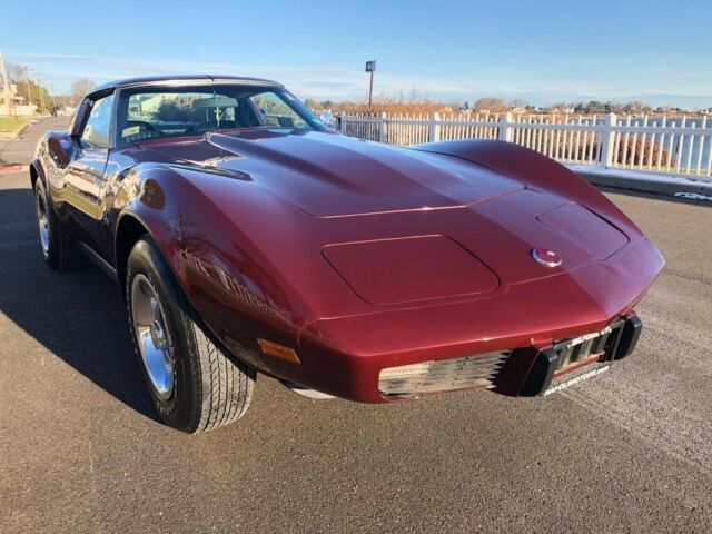 Chevrolet Corvette 1976 image number 32