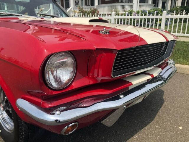 Ford Mustang 1966 image number 25