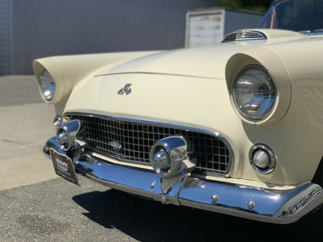 Ford Thunderbird 1955 image number 21