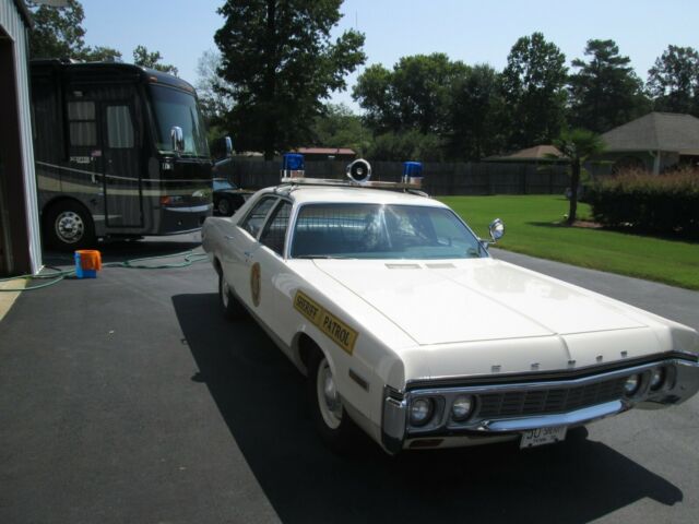 Dodge Polara 1972 image number 12