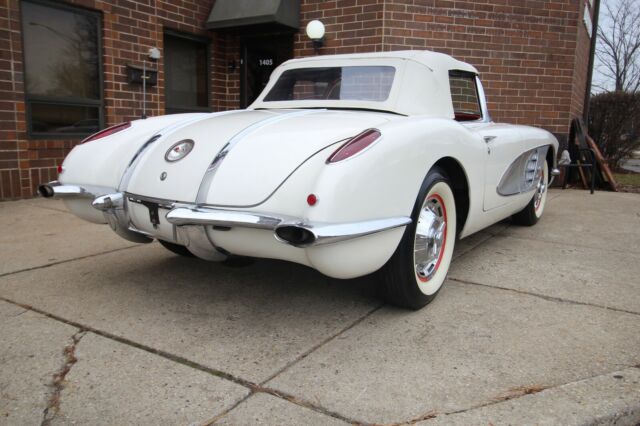 Chevrolet Corvette 1958 image number 28