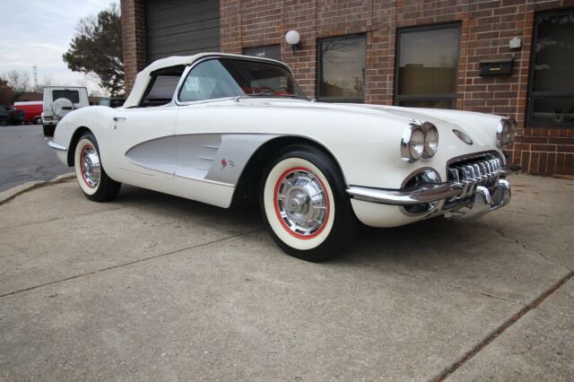 Chevrolet Corvette 1958 image number 30