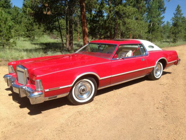 Lincoln Continental 1976 image number 12