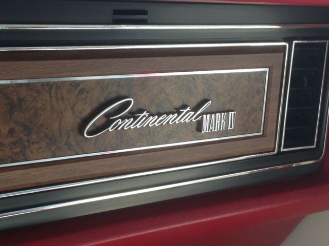 Lincoln Continental 1976 image number 5