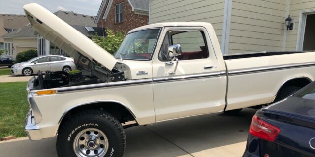 Ford F-150 1977 image number 3