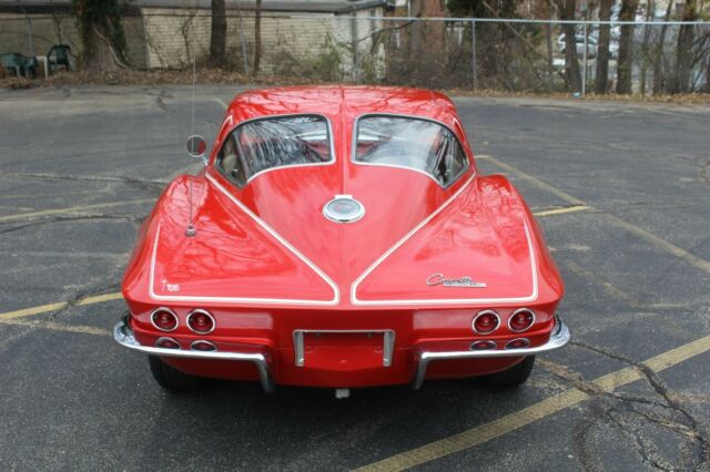 Chevrolet Corvette 1963 image number 25