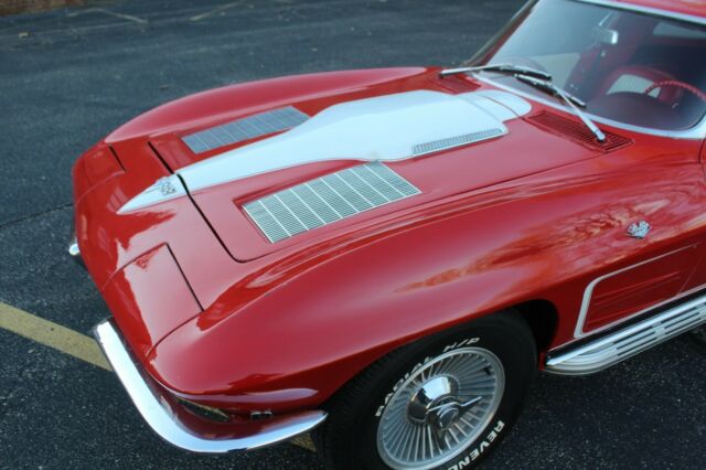 Chevrolet Corvette 1963 image number 8