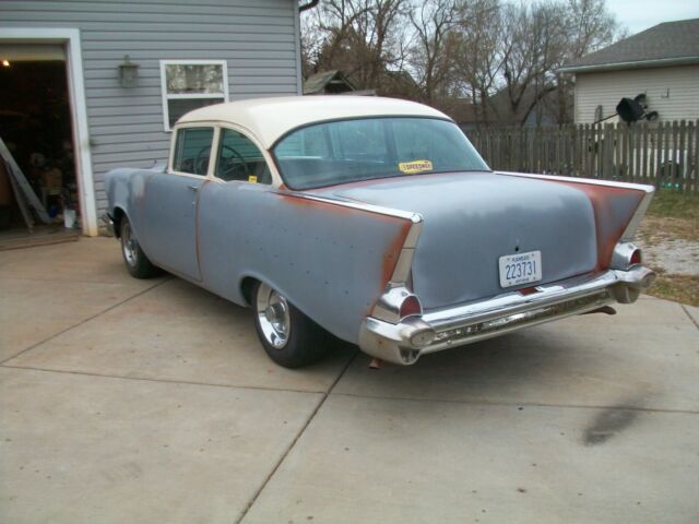 Chevrolet Bel Air/150/210 1957 image number 28