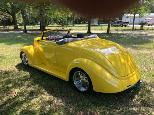 Ford Mustang 1937 image number 2