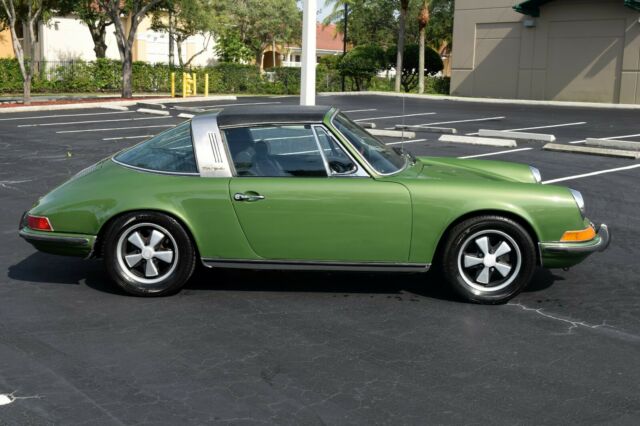 Porsche 911 1970 image number 6