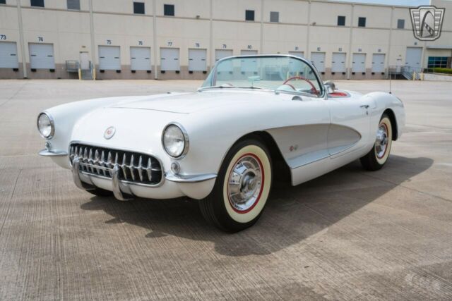 Chevrolet Corvette 1957 image number 21