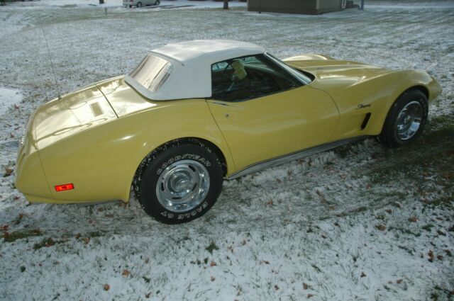 Chevrolet Corvette 1974 image number 33