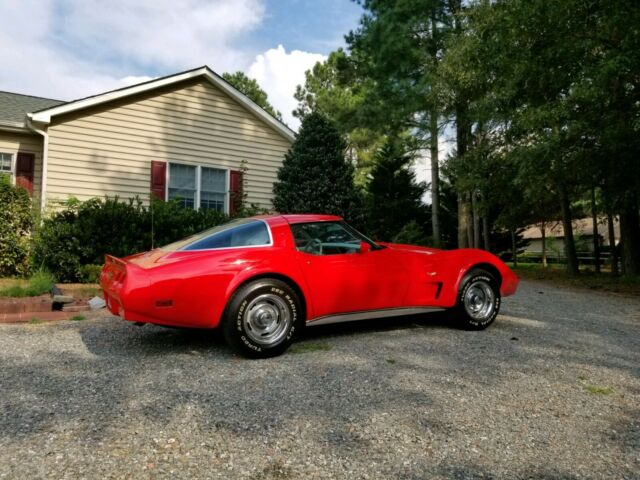 Chevrolet Corvette 1978 image number 1