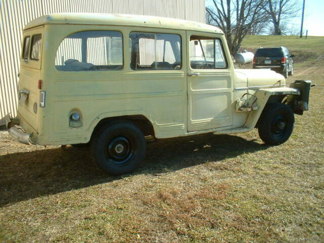 Willys Station Wagon 1953 image number 2