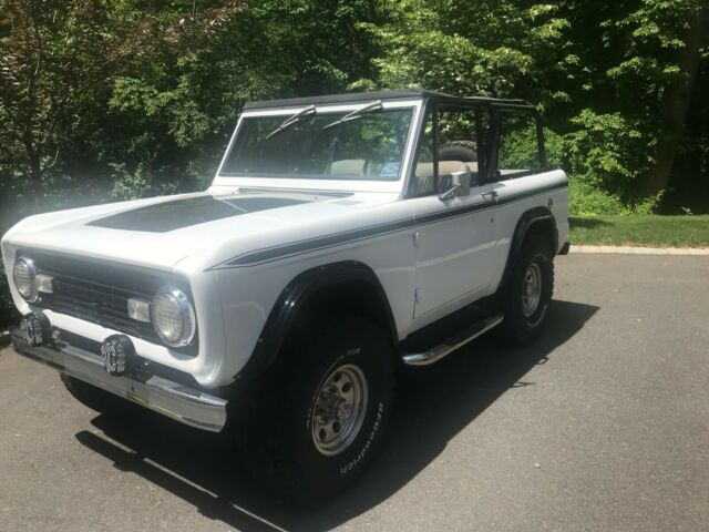 Ford Bronco 1976 image number 0