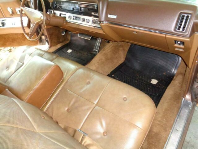 Cadillac DeVille 1967 image number 29