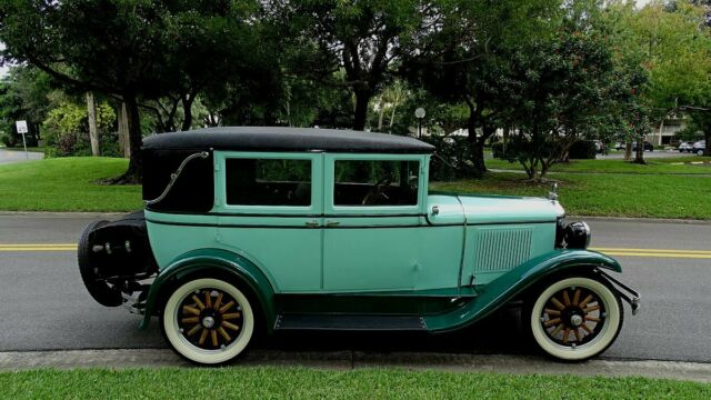 Pontiac SPORT LANDAU 1928 image number 27