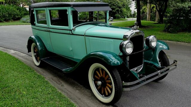 Pontiac SPORT LANDAU 1928 image number 31