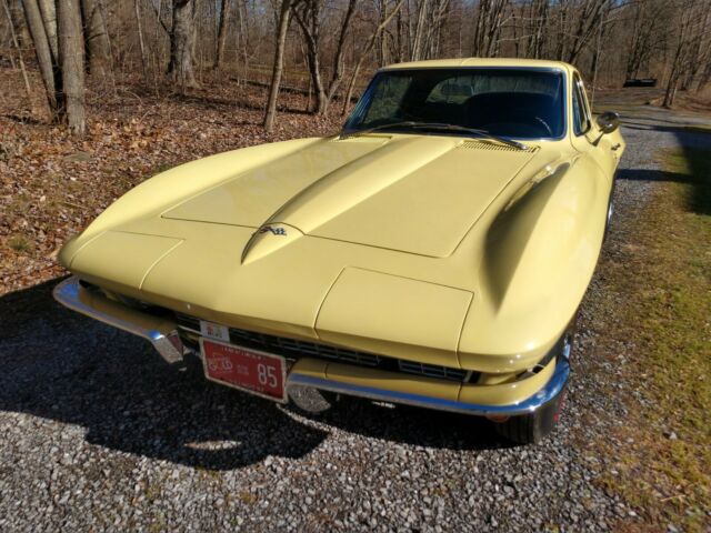 Chevrolet Corvette 1967 image number 25