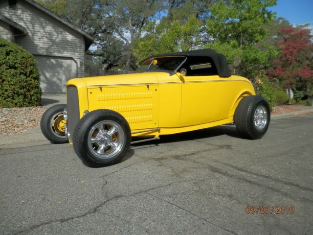 Ford Roadster 1932 image number 1