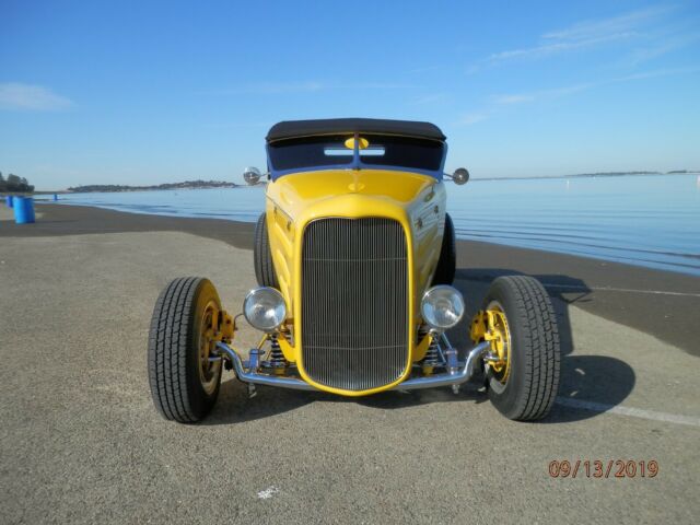 Ford Roadster 1932 image number 14