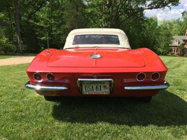 Chevrolet Corvette 1961 image number 2