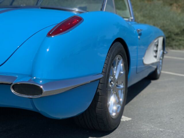 Chevrolet Corvette 1958 image number 10