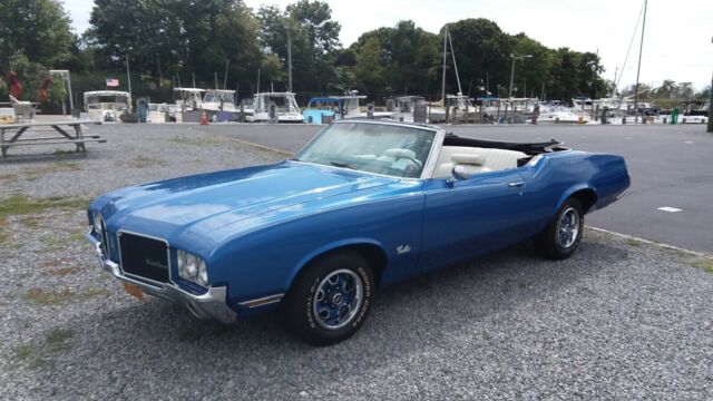 Oldsmobile Cutlass 1971 image number 0