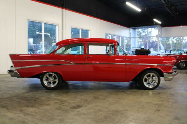 Chevrolet Bel Air/150/210 1957 image number 30