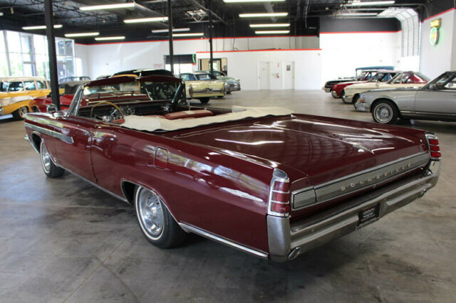 Pontiac Bonneville 1963 image number 10