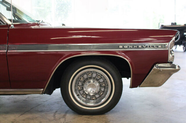 Pontiac Bonneville 1963 image number 15