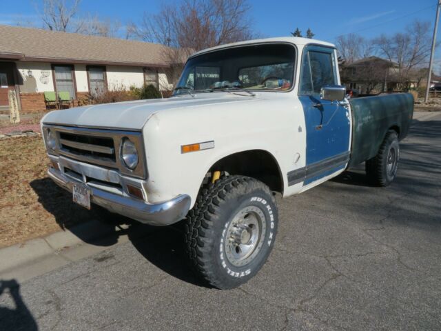 International Harvester 1200D 1970 image number 2