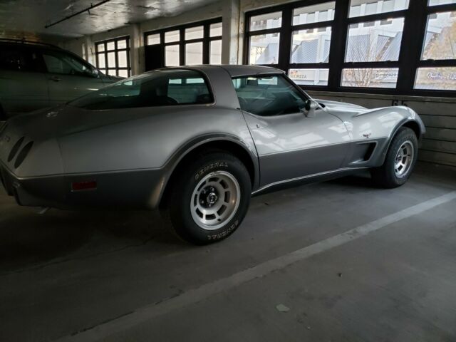 Chevrolet Corvette 1978 image number 0