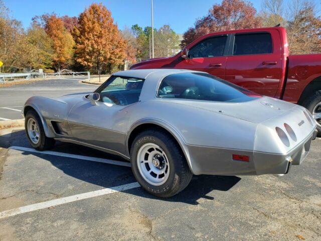 Chevrolet Corvette 1978 image number 6