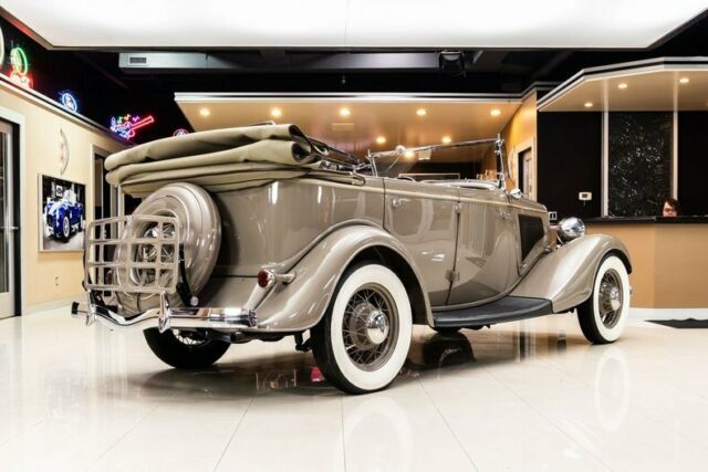 Ford Phaeton 1934 image number 35