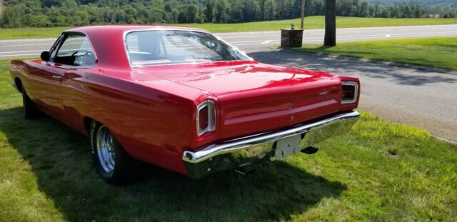 Plymouth Road Runner 1969 image number 12