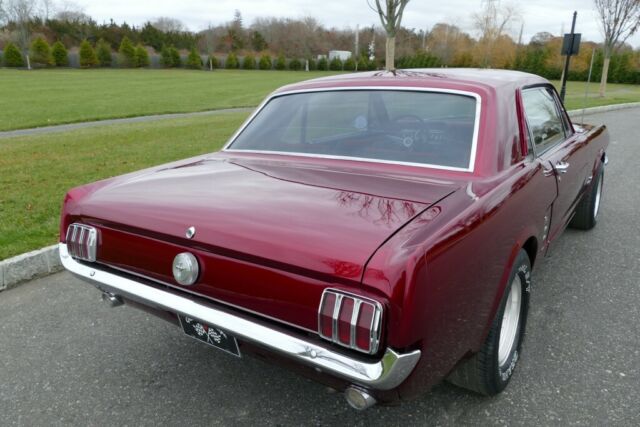 Ford Mustang 1966 image number 28