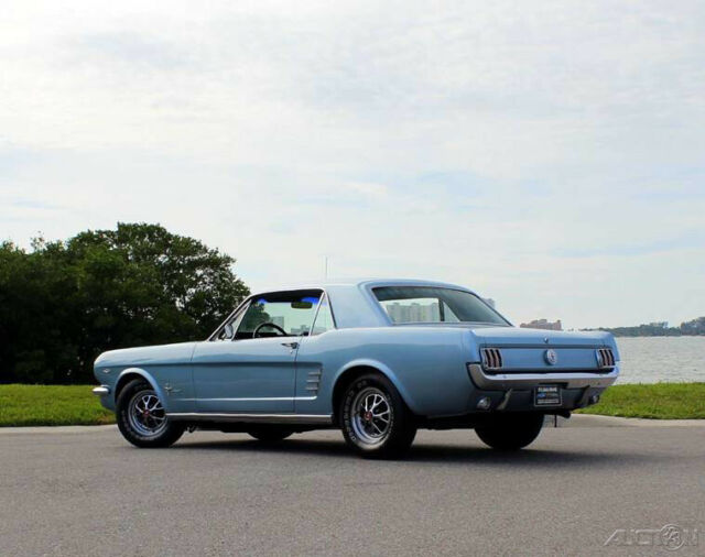 Ford Mustang 1966 image number 10