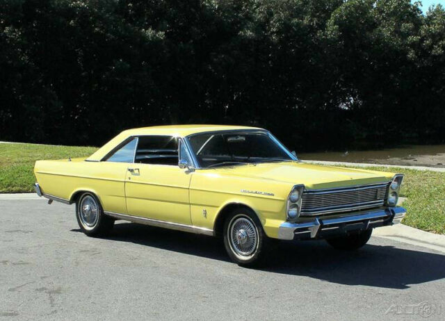 Ford Galaxie 1965 image number 30