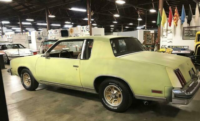 Oldsmobile Cutlass 1979 image number 20