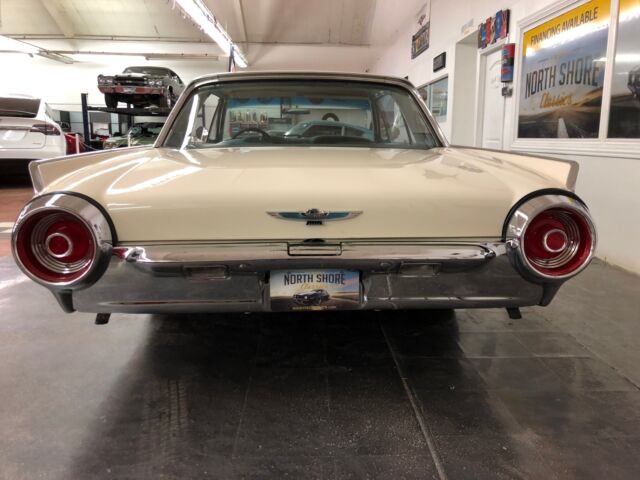 Ford Thunderbird 1962 image number 40