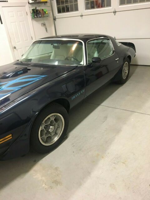 Pontiac Firebird 1975 image number 20