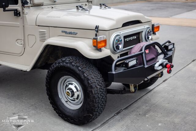 Toyota Land Cruiser 1975 image number 14