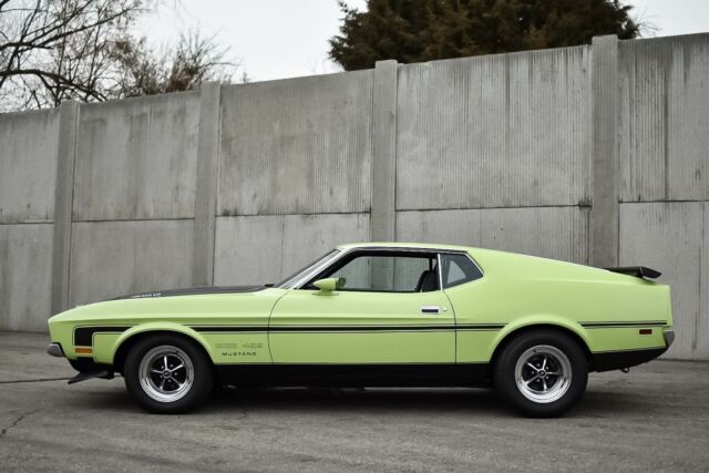 Ford Mustang 1971 image number 14