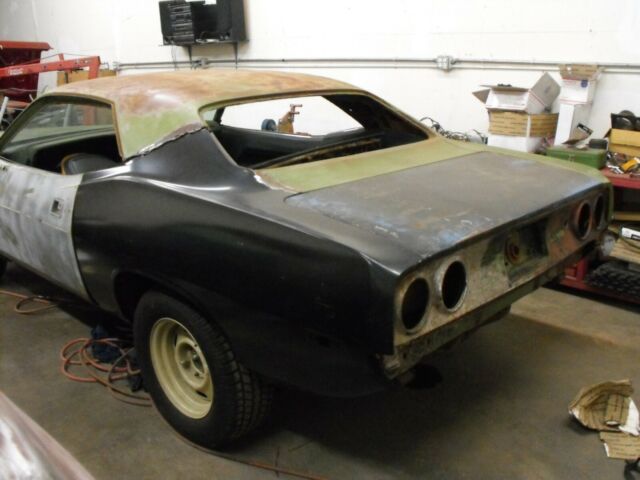 Plymouth Barracuda 1972 image number 2