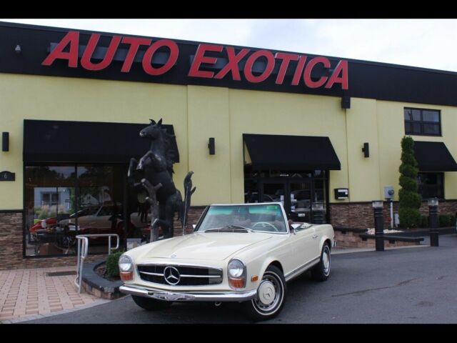 Mercedes-Benz SL-Class 1970 image number 0