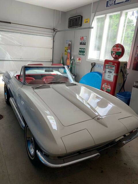 Chevrolet Corvette 1967 image number 1