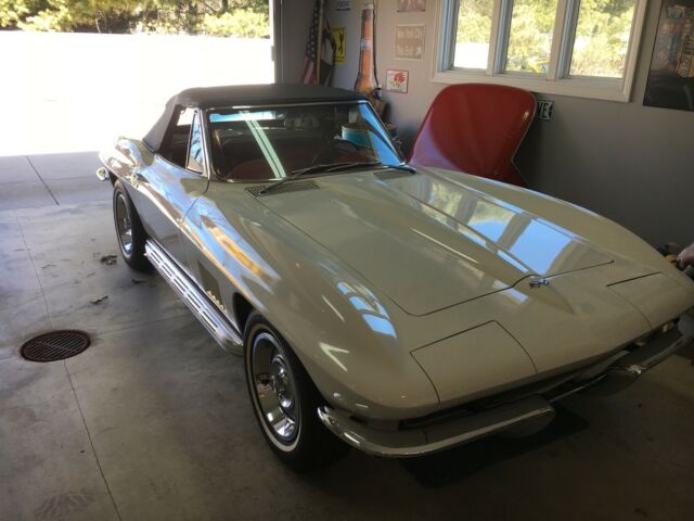 Chevrolet Corvette 1967 image number 36