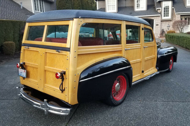 Ford Woodie 1947 image number 29