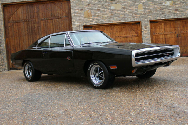 Dodge Charger 1970 image number 25